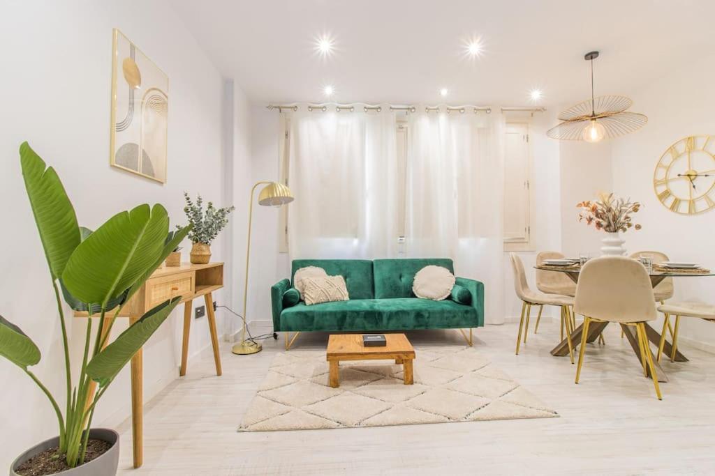 Luxury Duplex Plaza Del Pilar Apartment